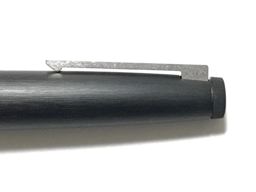 LAMY2000-cap-1